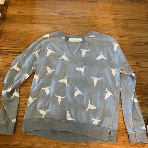Never worn dusty blue long sleeve vintage hariana shirt